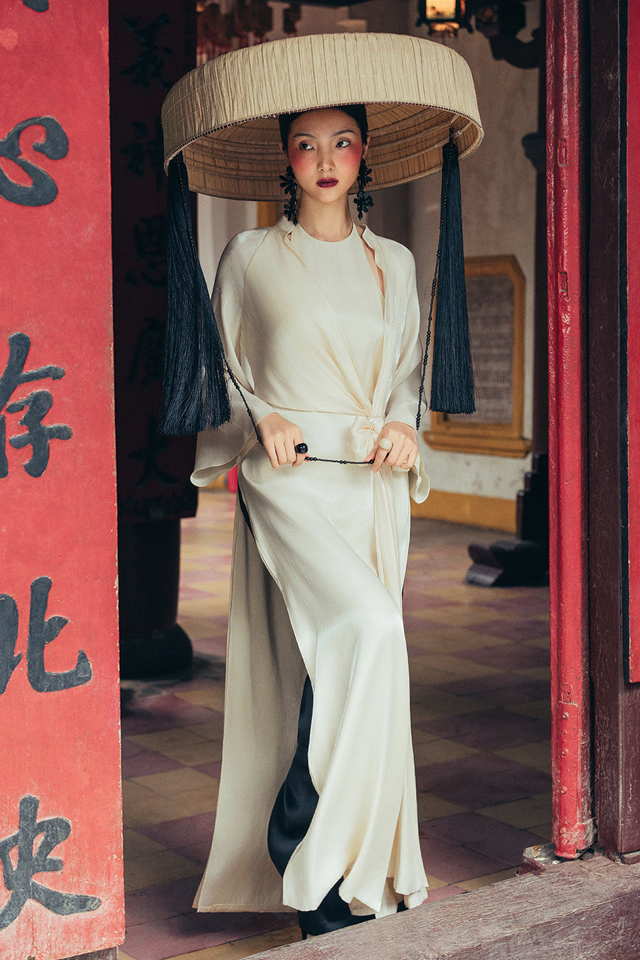Dien Ket Round Neck Synthetic Silk Ao Dai 8