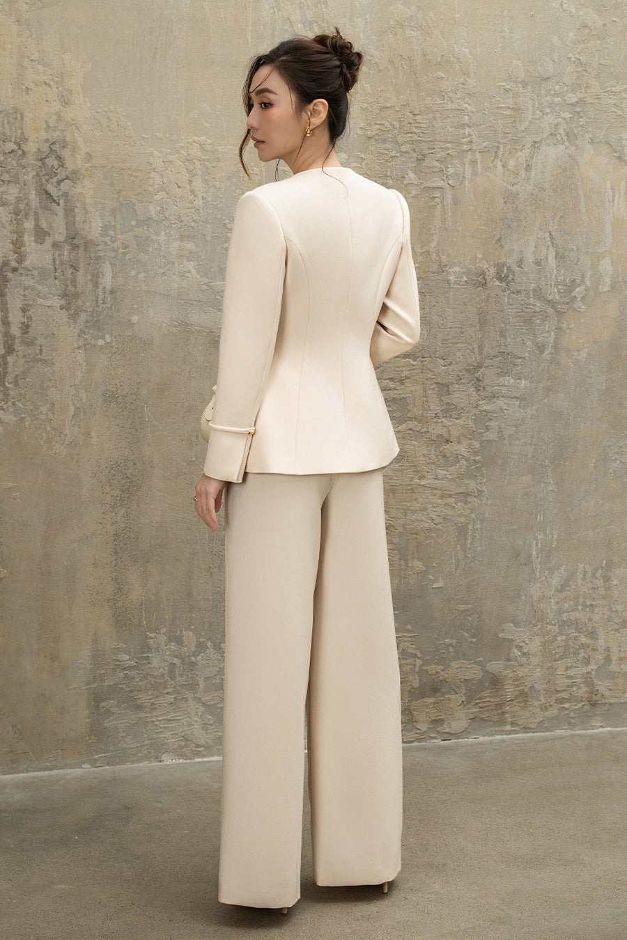 Nghieng Peplum Top 2