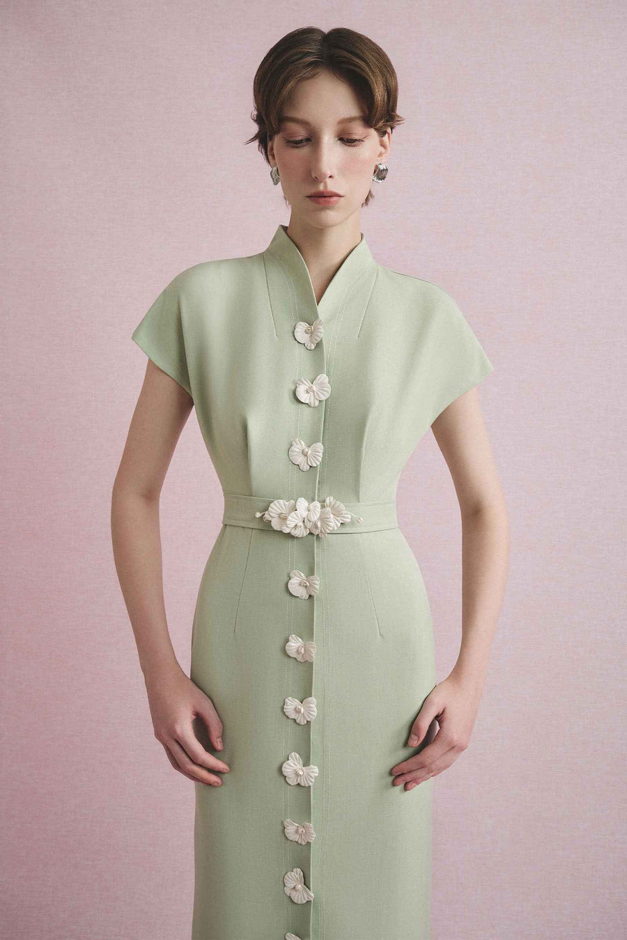 Lealin Mandarin Midi Dress