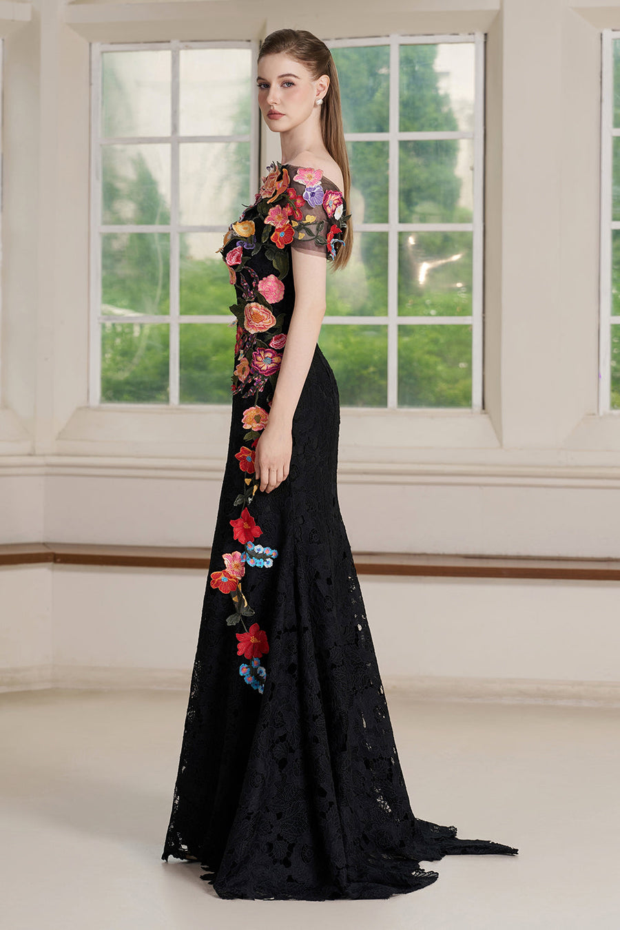 Orel Applique Maxi Dress 4