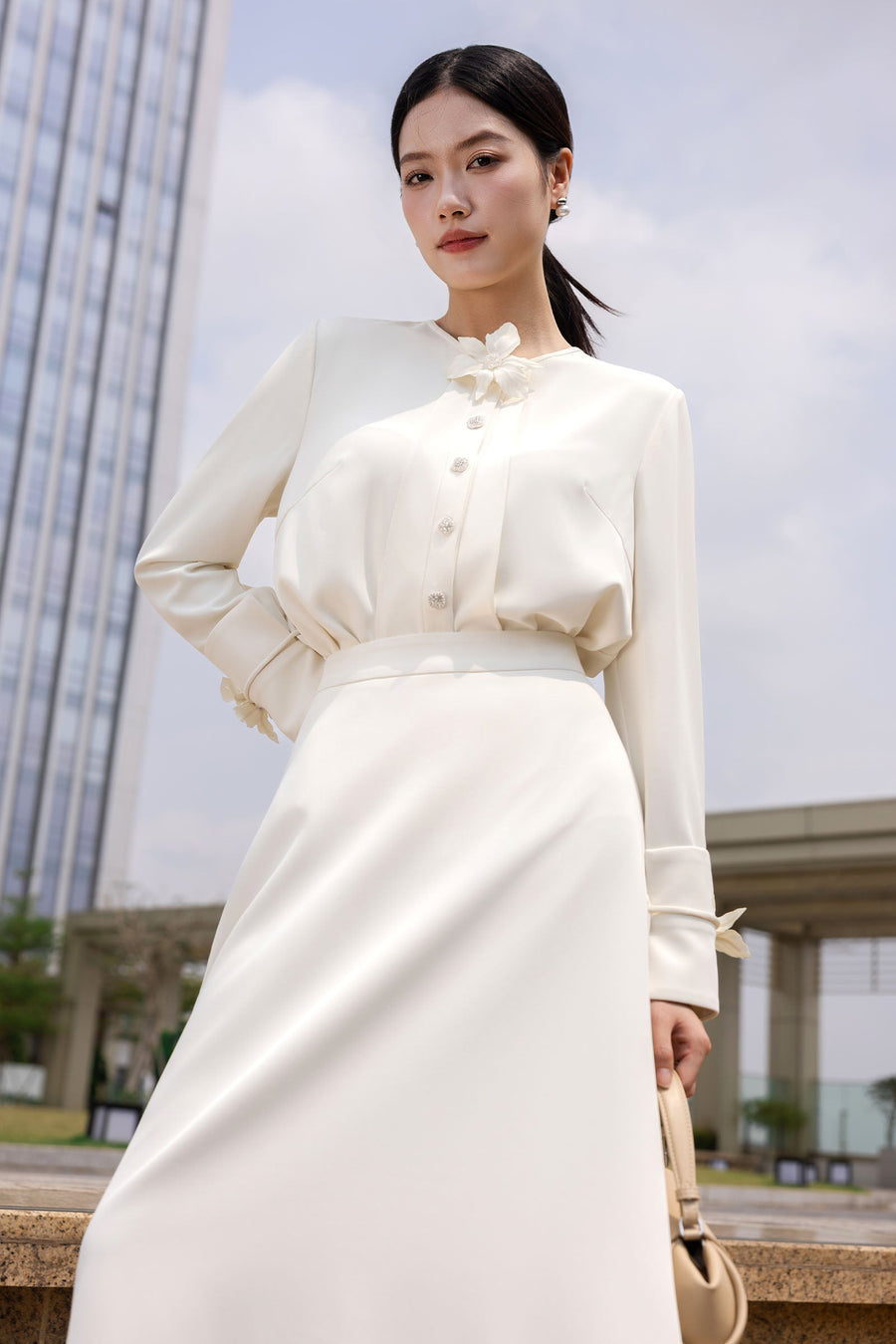 Thanh Nha Round Neck Shirt 5