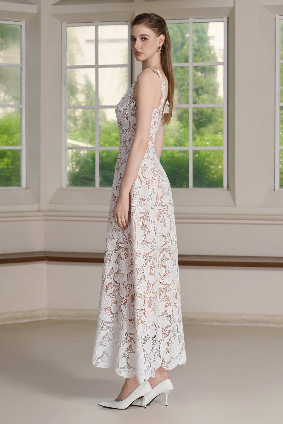 Zire Lace Midi Dress 3