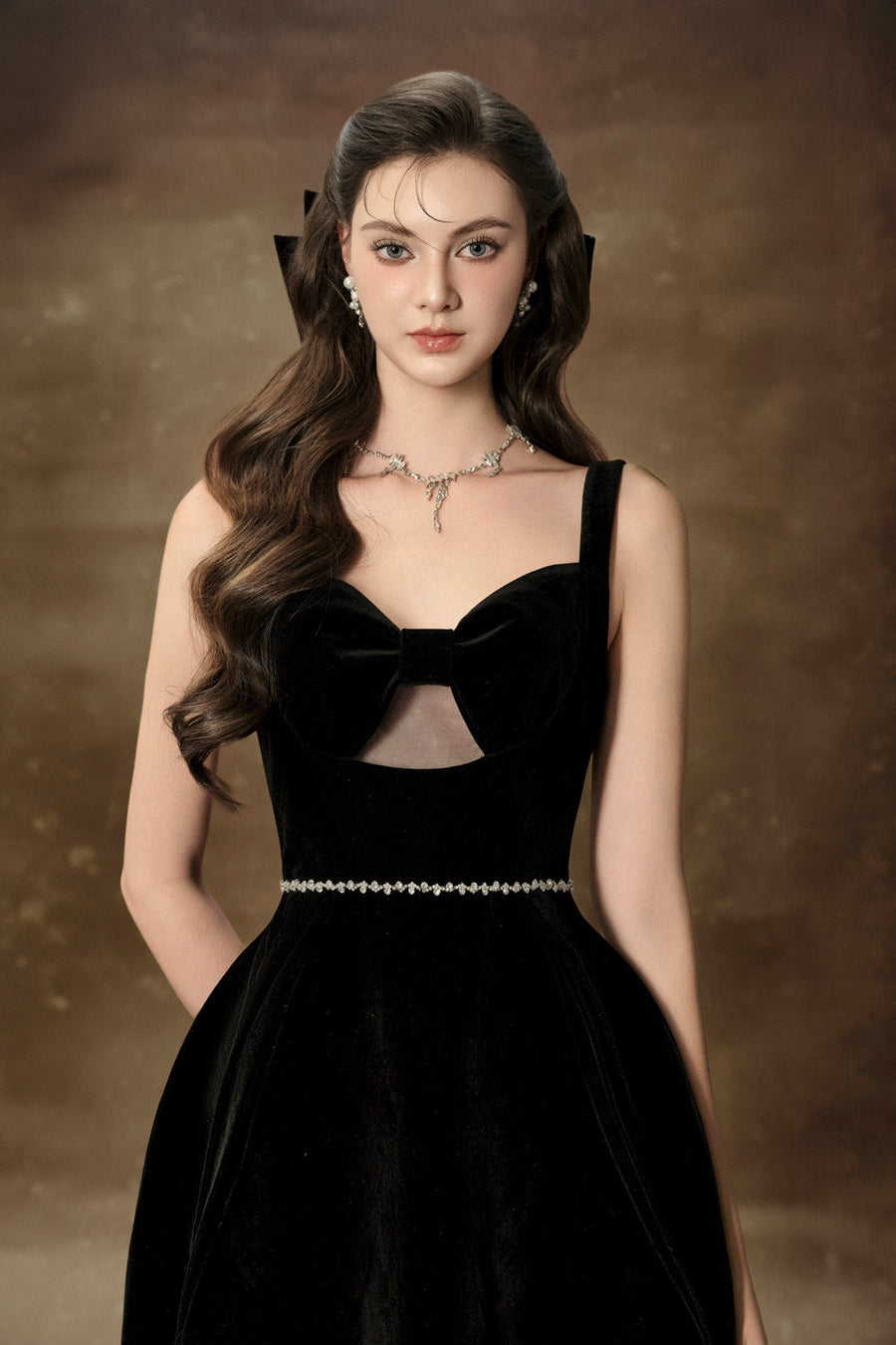 Ali A-line Semi-Heart Neck Velvet Midi Dress Black Midi Dress Delicate