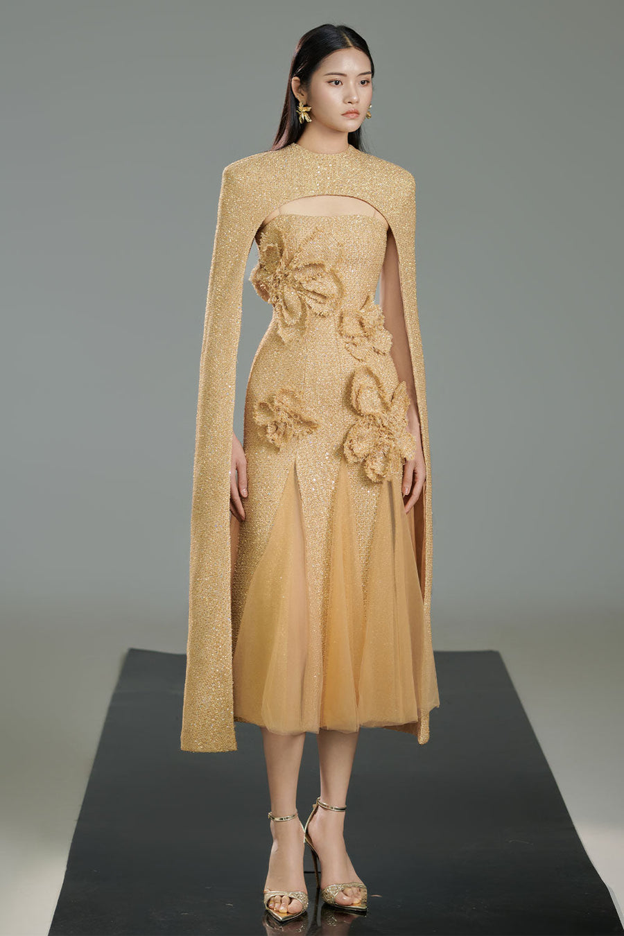 Damari Cape Flower Applique Polyester Midi Set 5