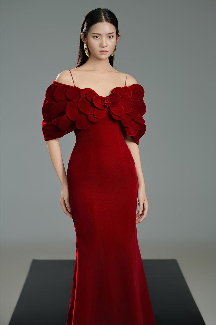 Dawson Trumpet Cold Shoulder Sleeved Polyester Floor Length Dress 3