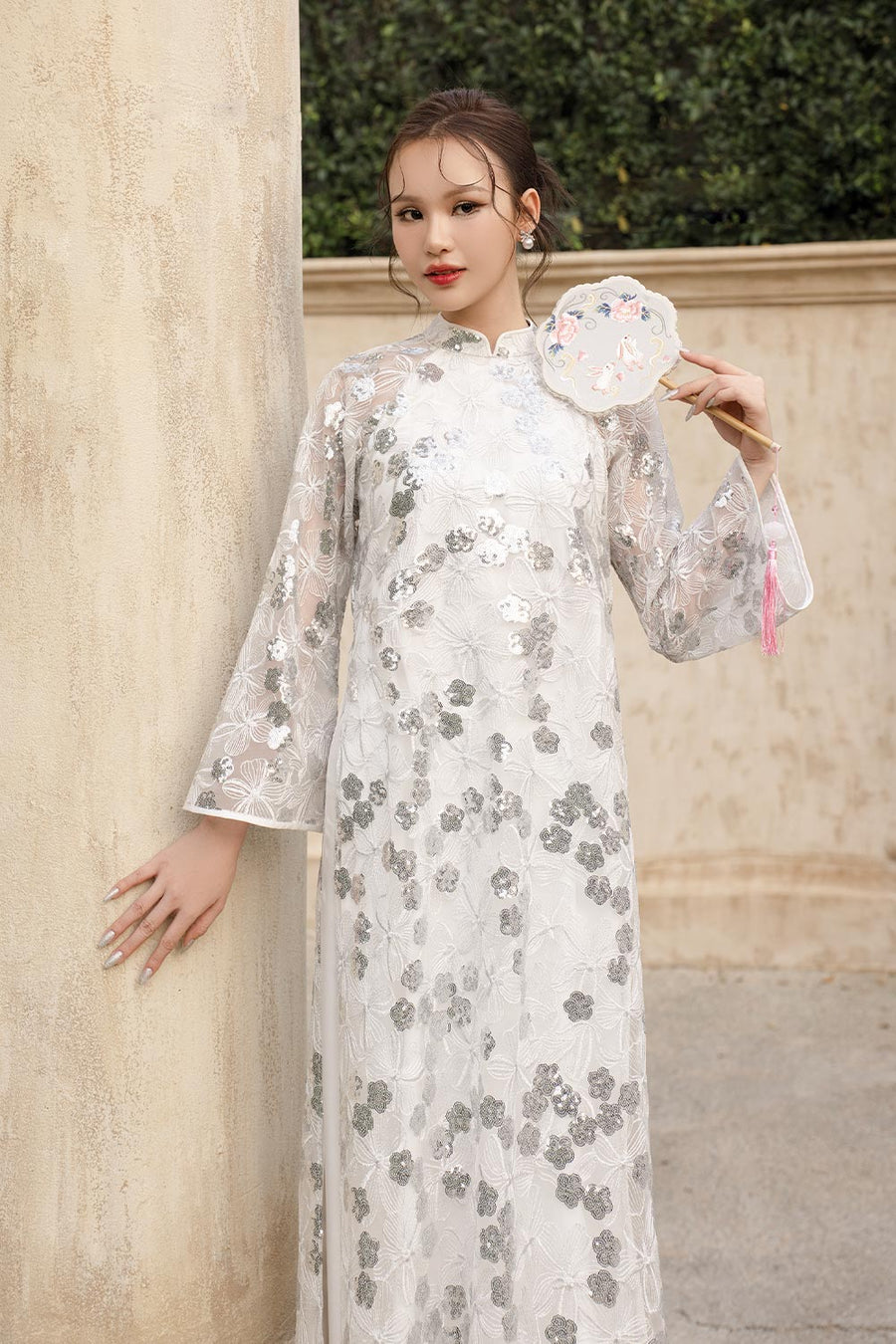 Suong Mai Straight Mandarin Neck Sequin Floor Length Ao Dai Set 3