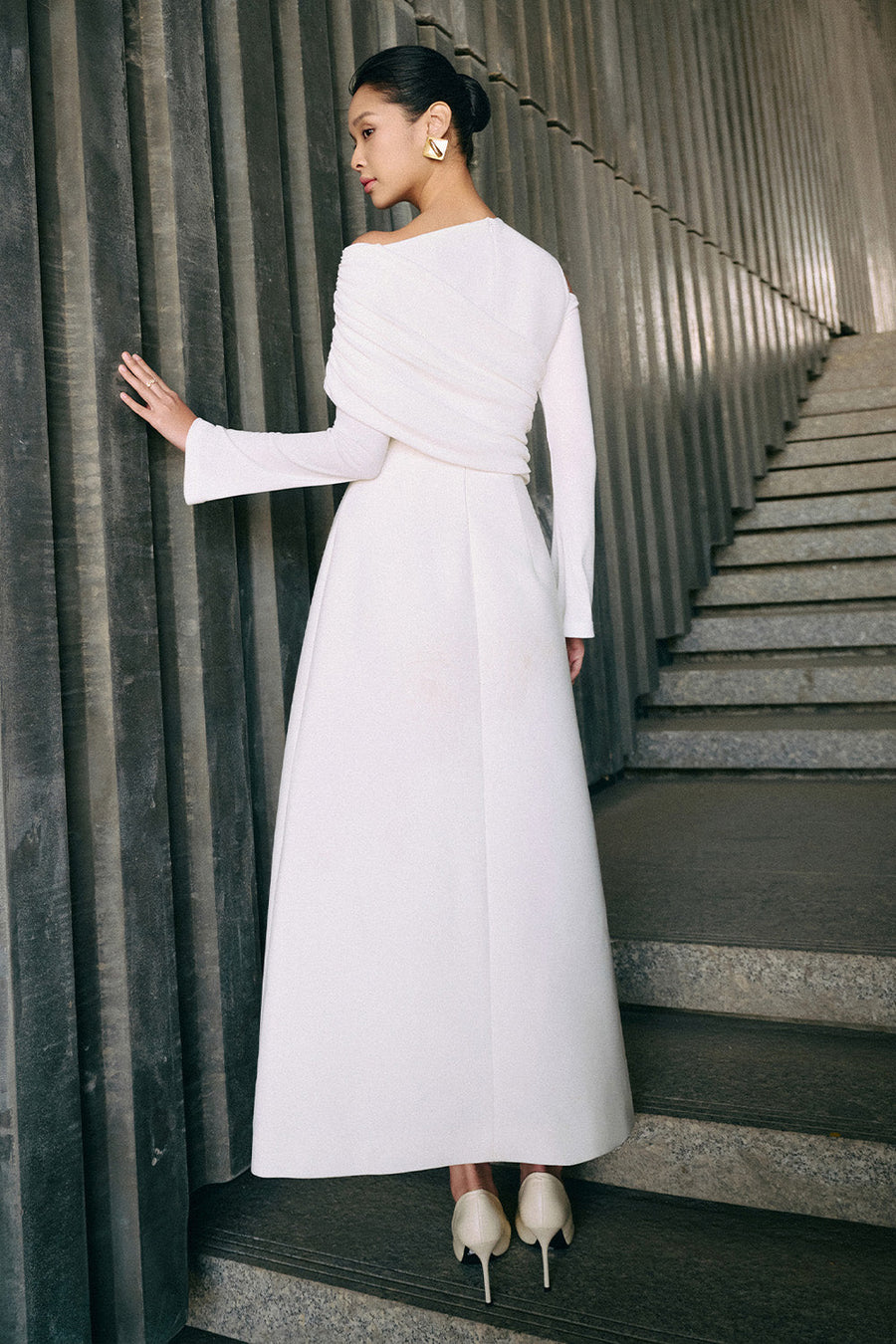 Luminous A-line Asymmetric Shoulder Jersey Maxi Dress 15