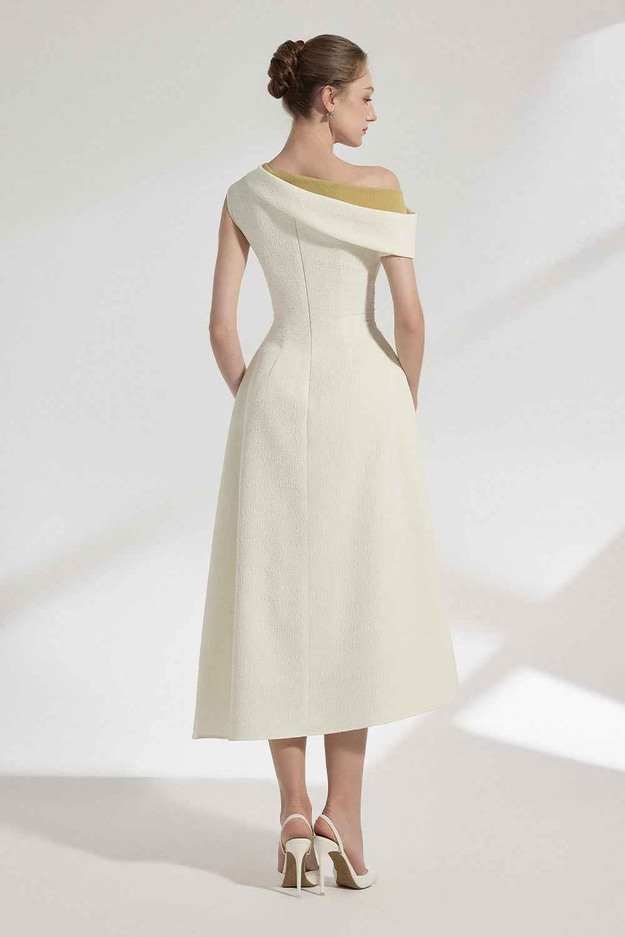 Elan A-line Diagonal Neck Texture Midi Dress
