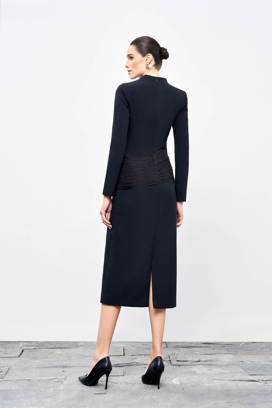 Elara Sheath V-Neck Cotton Blend Midi Dress Midi Dress Eegen Studio