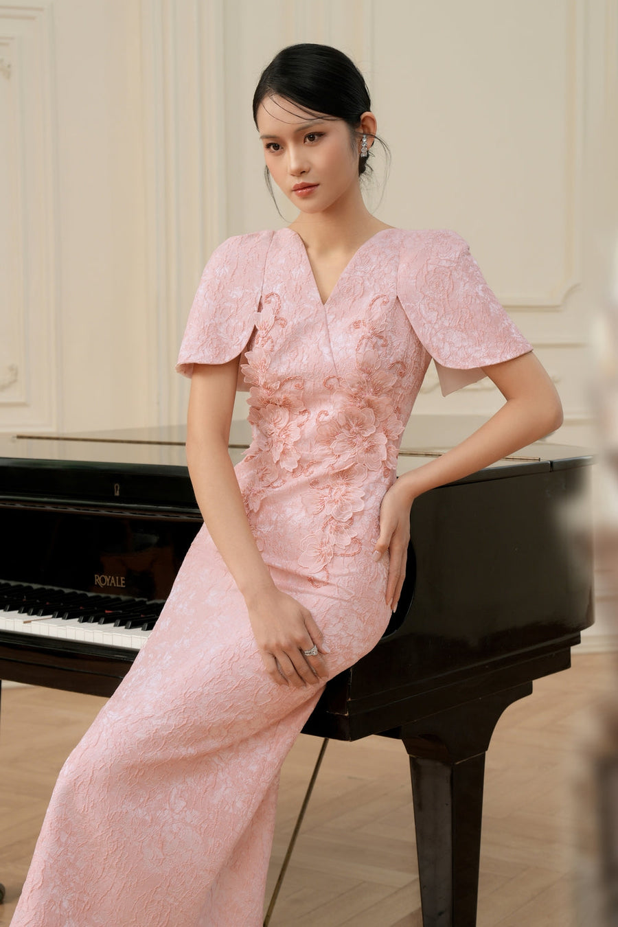 Grace Sheath Cape Sleeved Jacquard Midi Dress 4