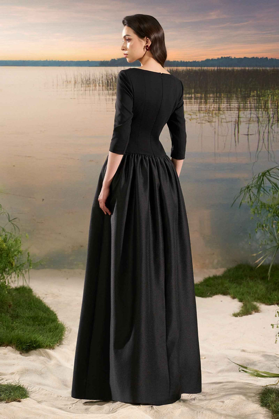 Avra Boat Neck Maxi Dress