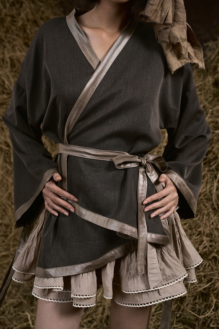 Nha Nong V-Neck Coat 6