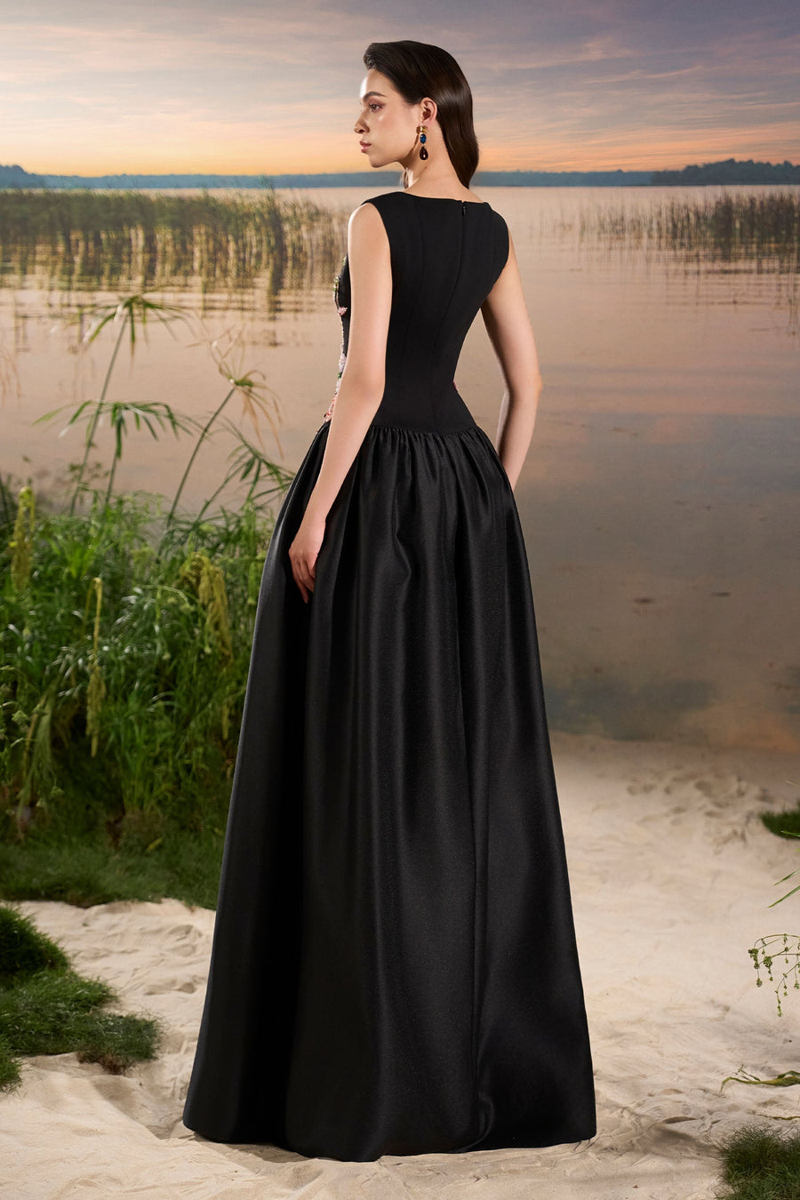 Freesia Embroidery Maxi Dress 2