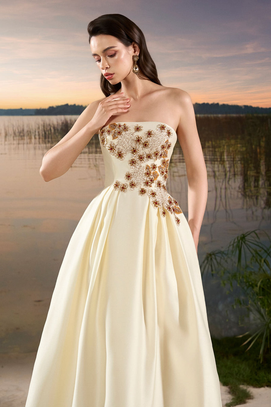 Nore Embroidery Maxi Dress 4
