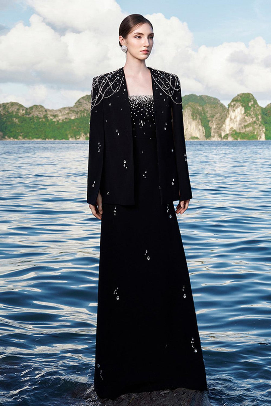 Ermias Straight Lapelless Velvet Satin Cape Cape TRACY STUDIO