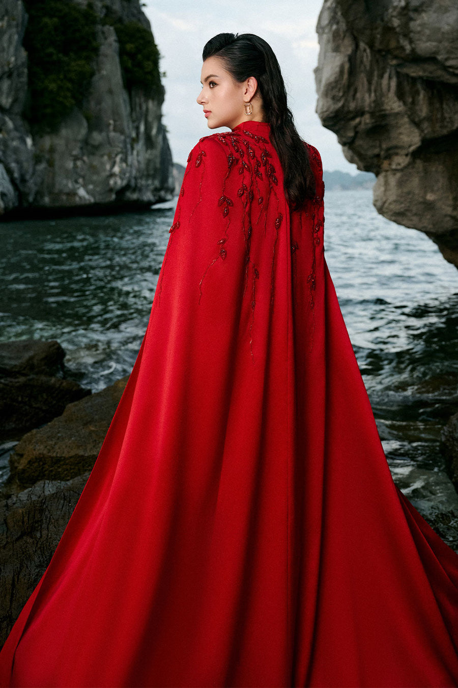 Anya Cape Plunge Neck Duchess Satin Extra Long Length Set 5