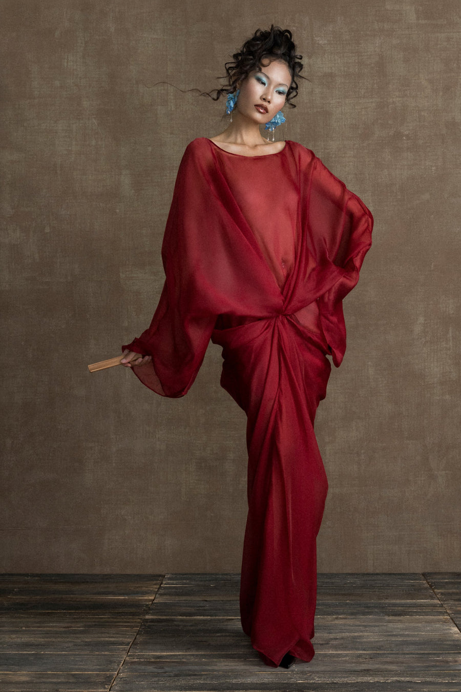 Perle de l’Orient Batwing Sleeve Maxi Dress 4