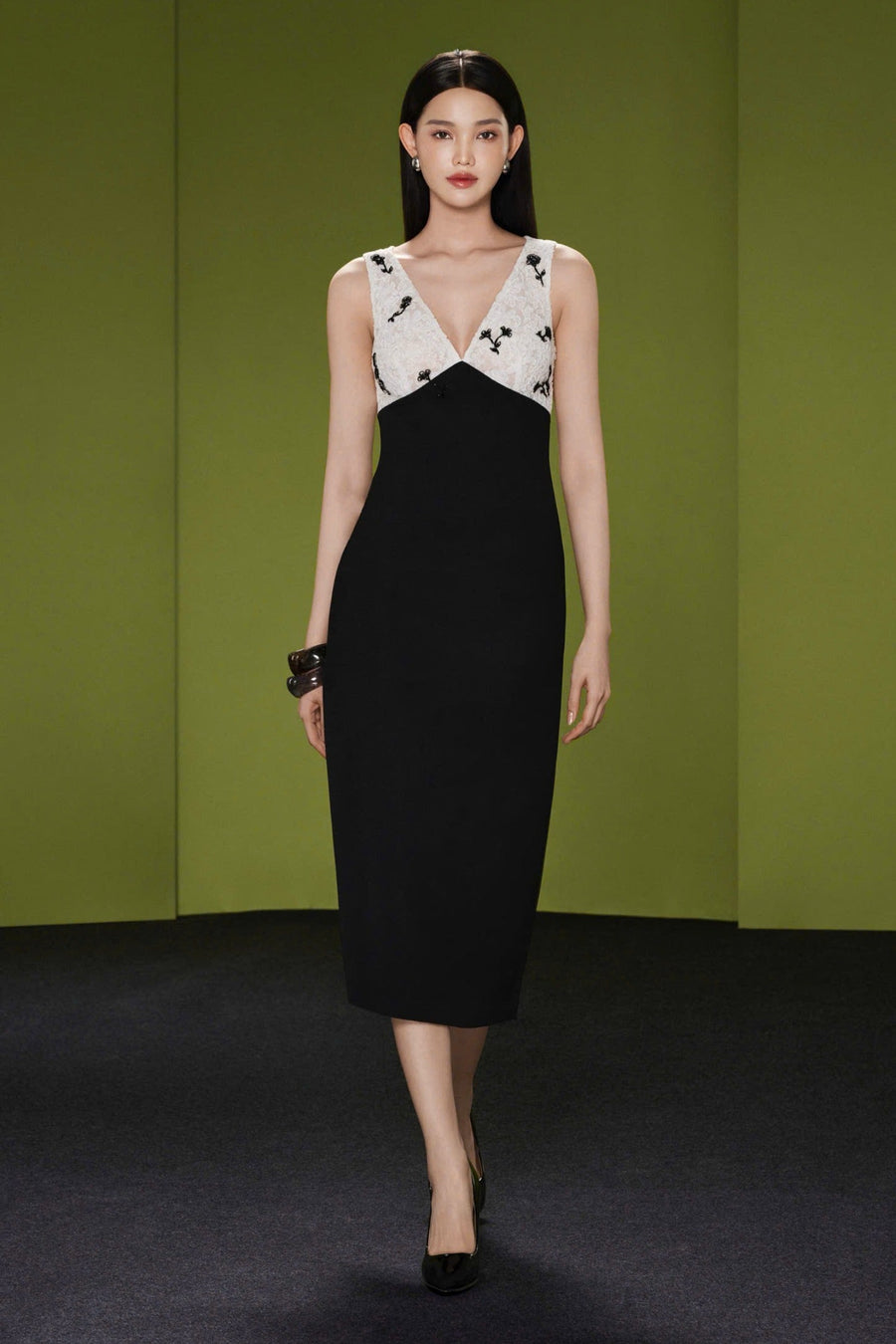 Avelia V-Neck Midi Dress 1
