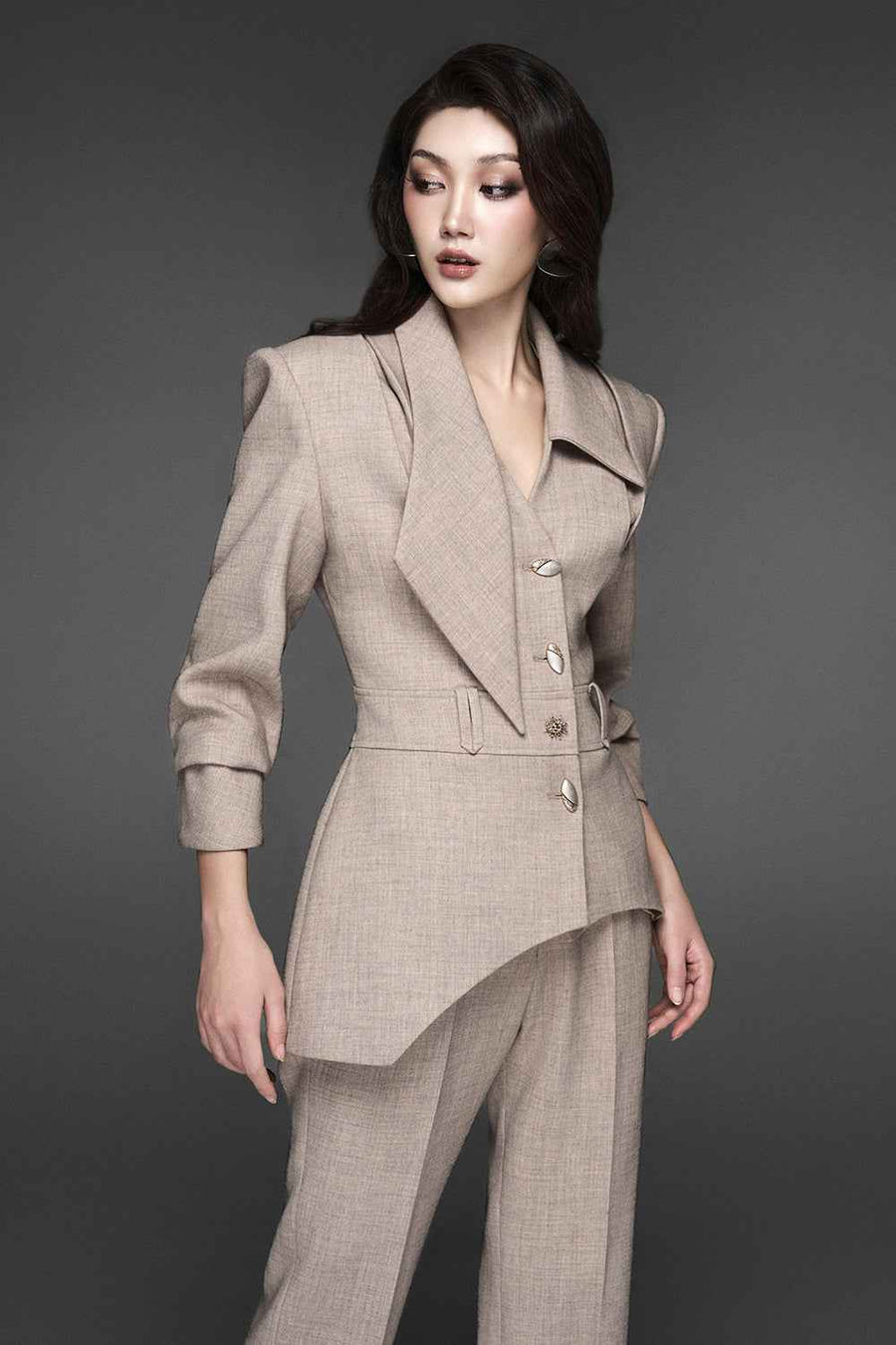 Beatrice V-Neck Blazer