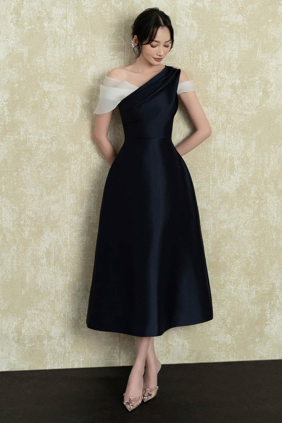 Maven A-line Cold Shoulder Sleeved Taffeta Midi Dress 6