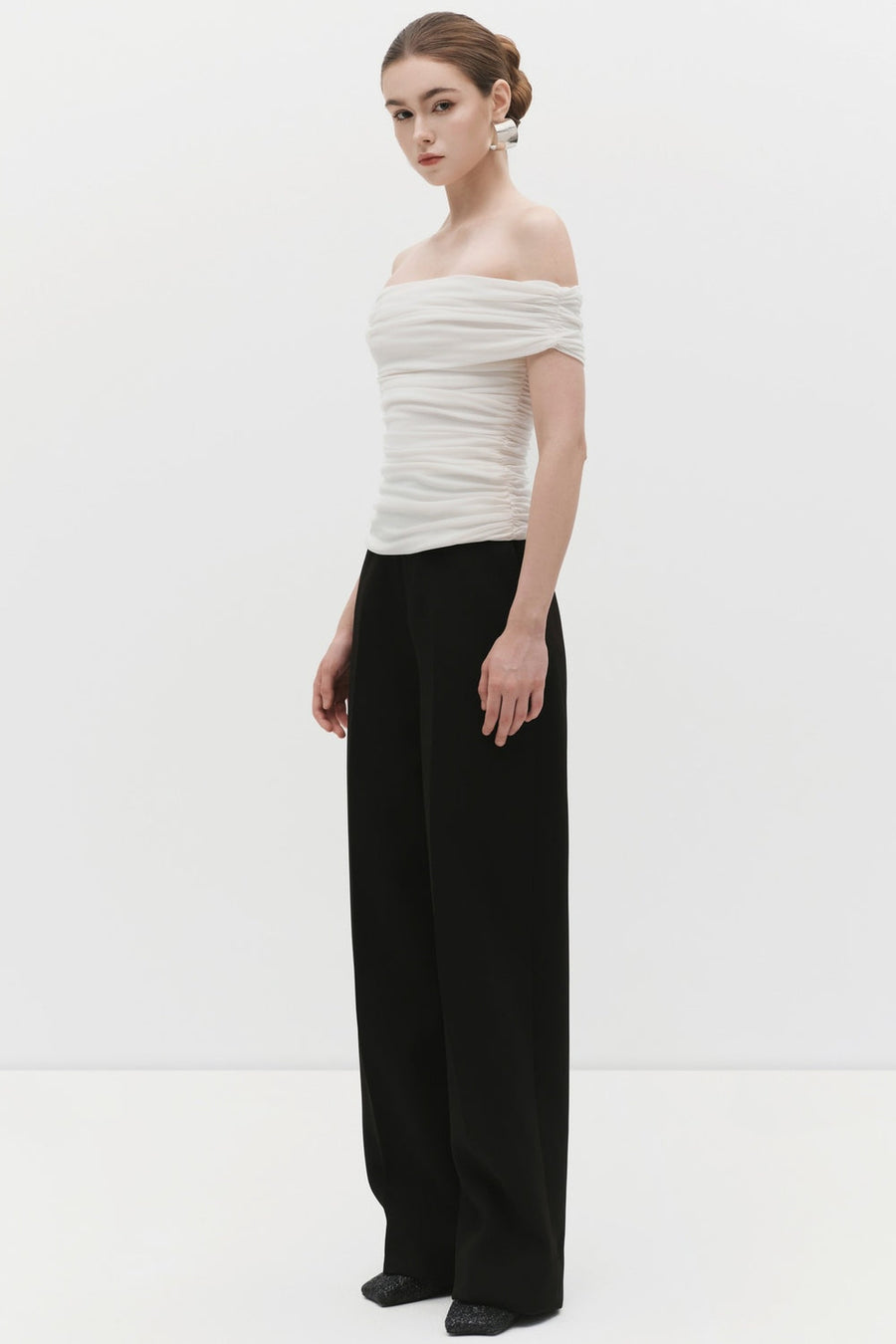 Ellie Off-Shoulder Gathering Top 4