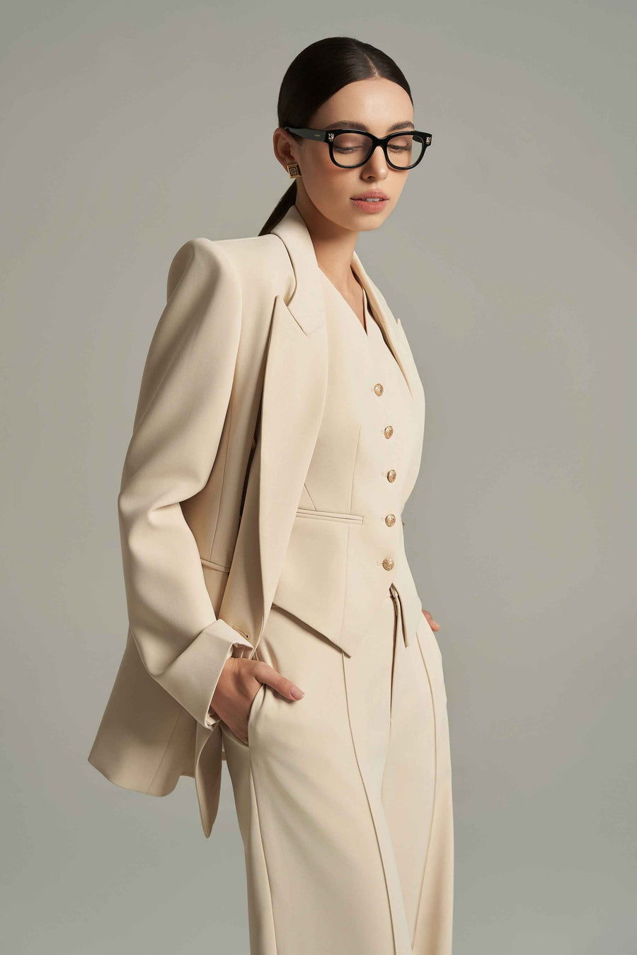Katherin Straight Long Sleeved Corduroy Blazer