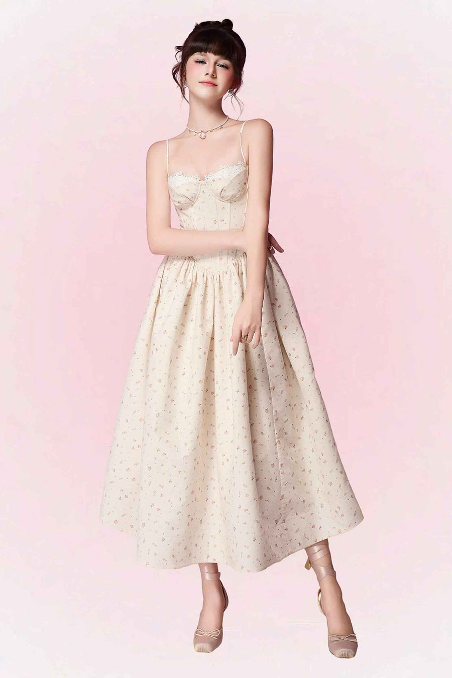 Kiera Sweetheart Gathering Midi Dress