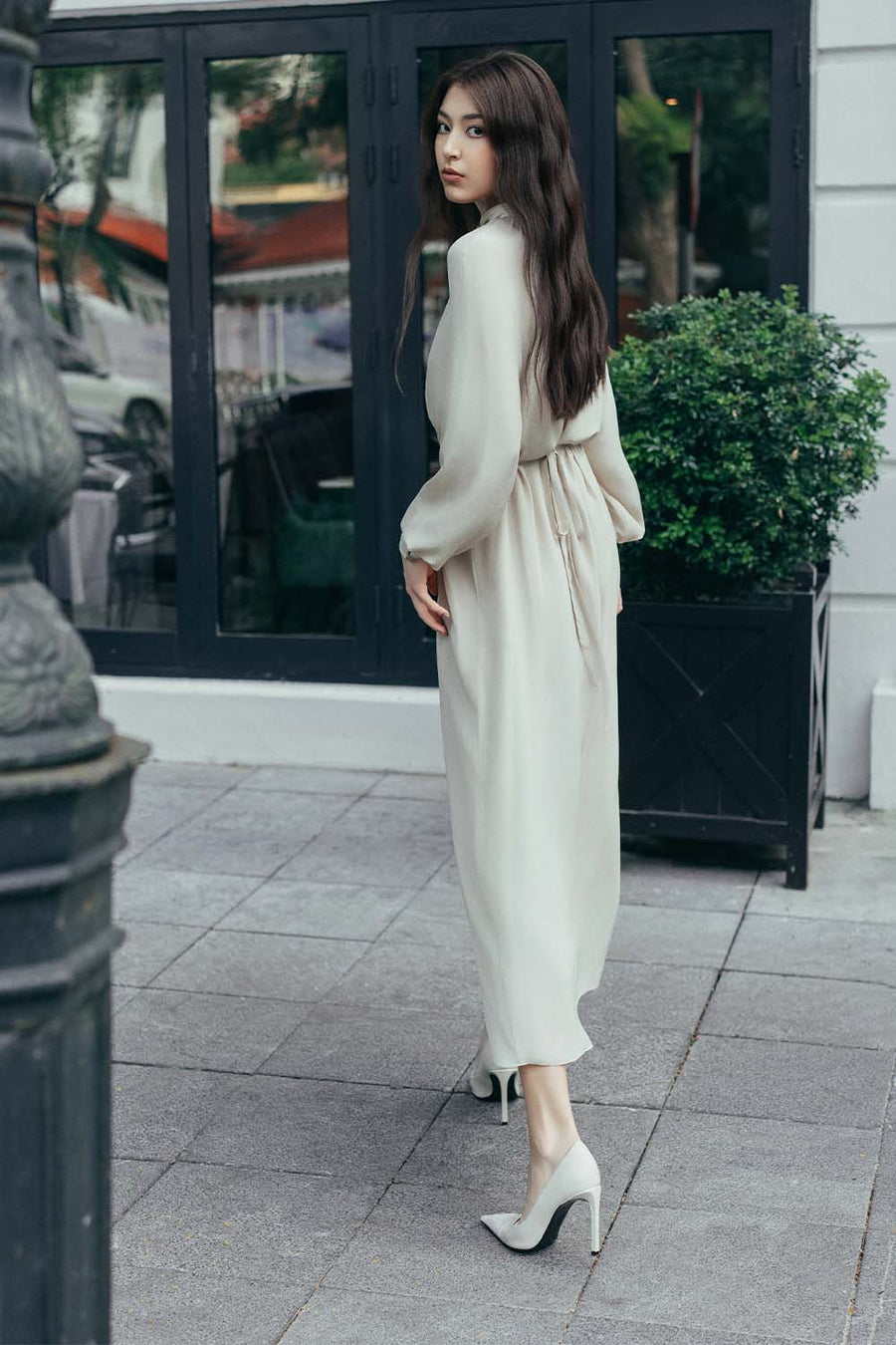 Palma Blouson Cuff Sleeved Crepe De Chine Midi Dress 8