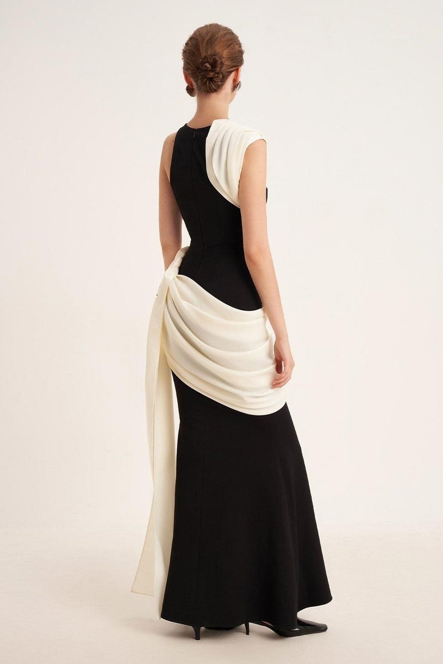 Poppy Trumpet Asymmetric Neck Elastic Cotton Floor Length Dress 5