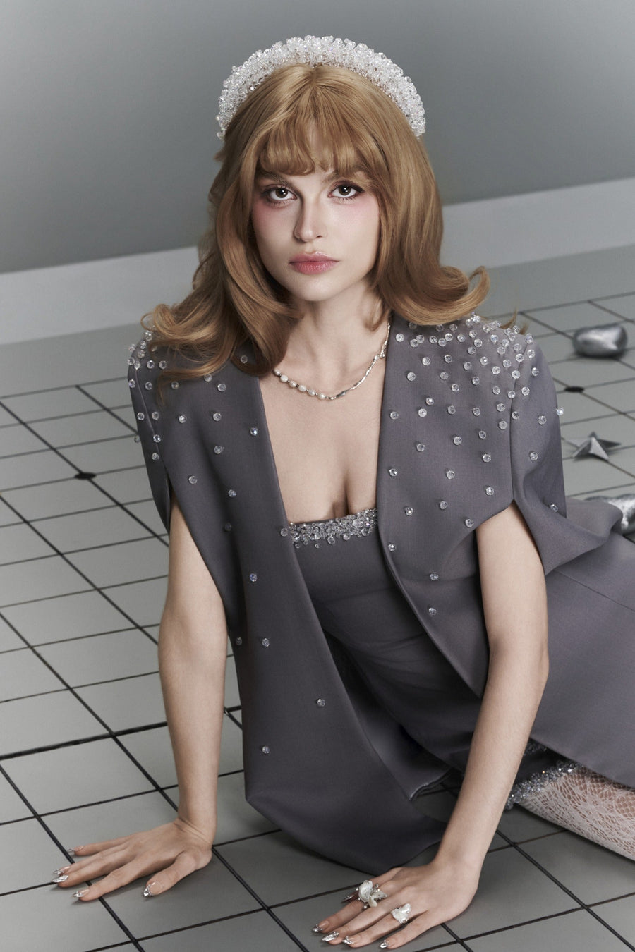 Noctis Hanging Sleeve Cape 4
