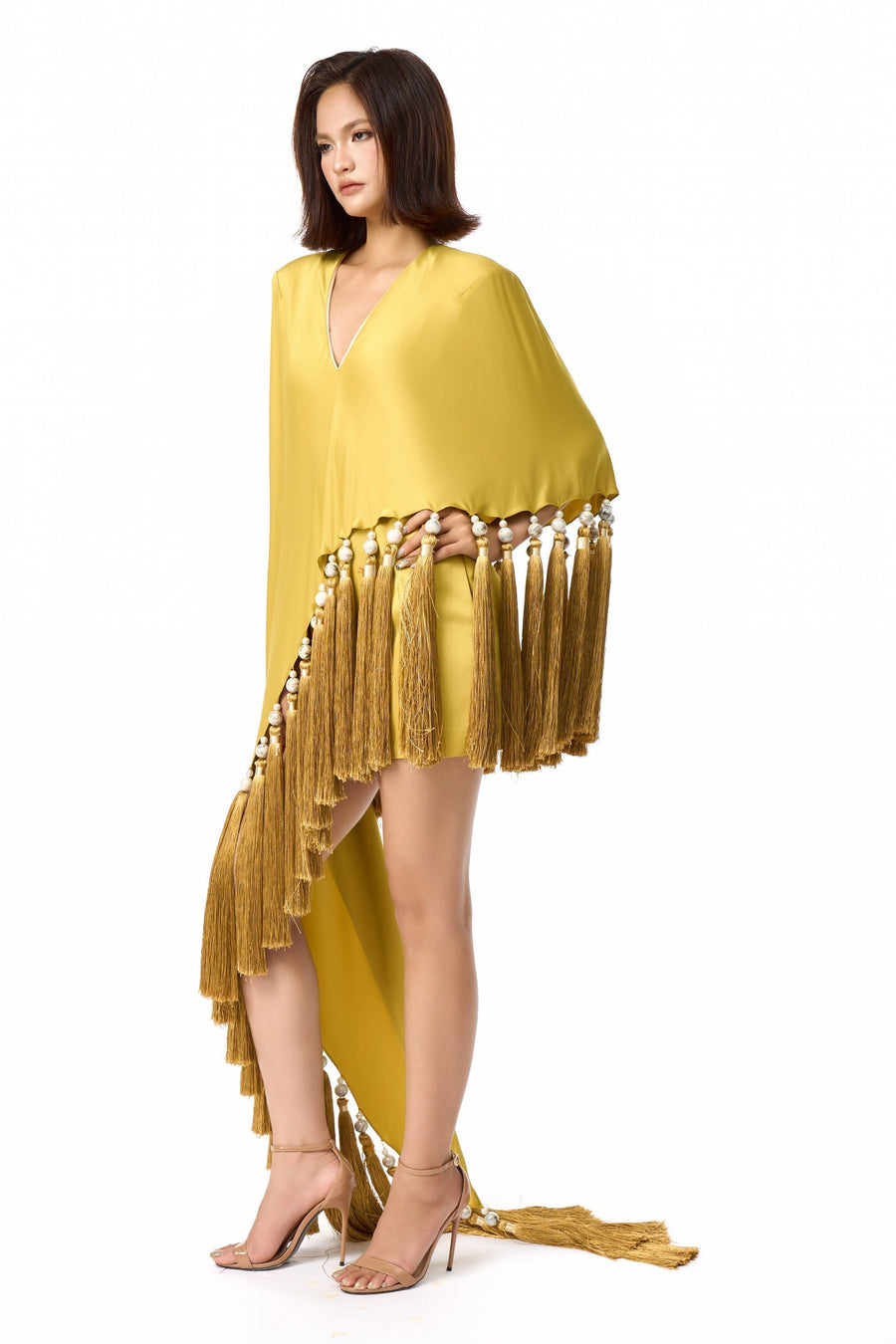 Aura Tassel Set 4