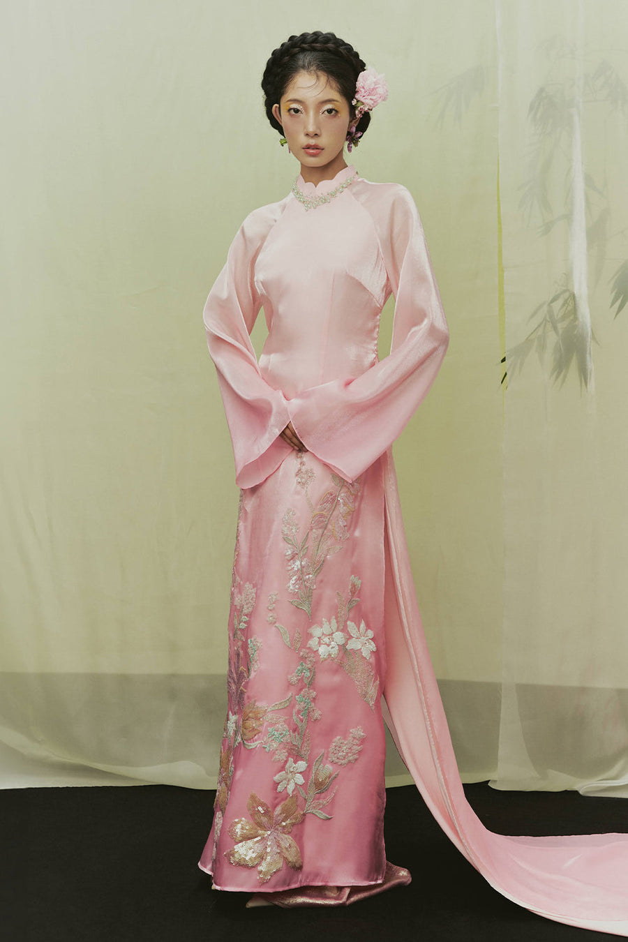 Ngu Yen Straight Embroidery Ao Dai Set 1
