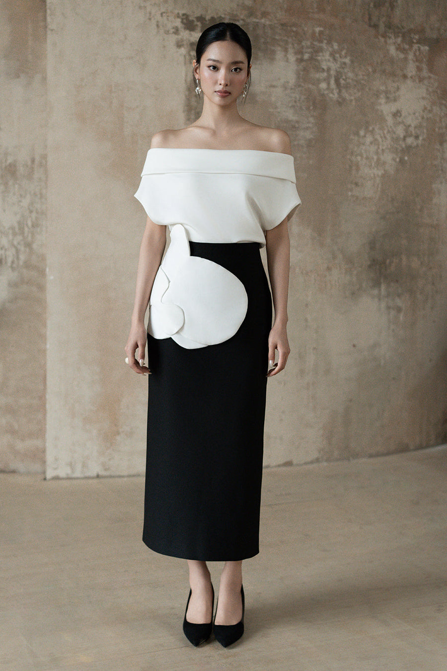 Orphéa Sheath Skirt 1