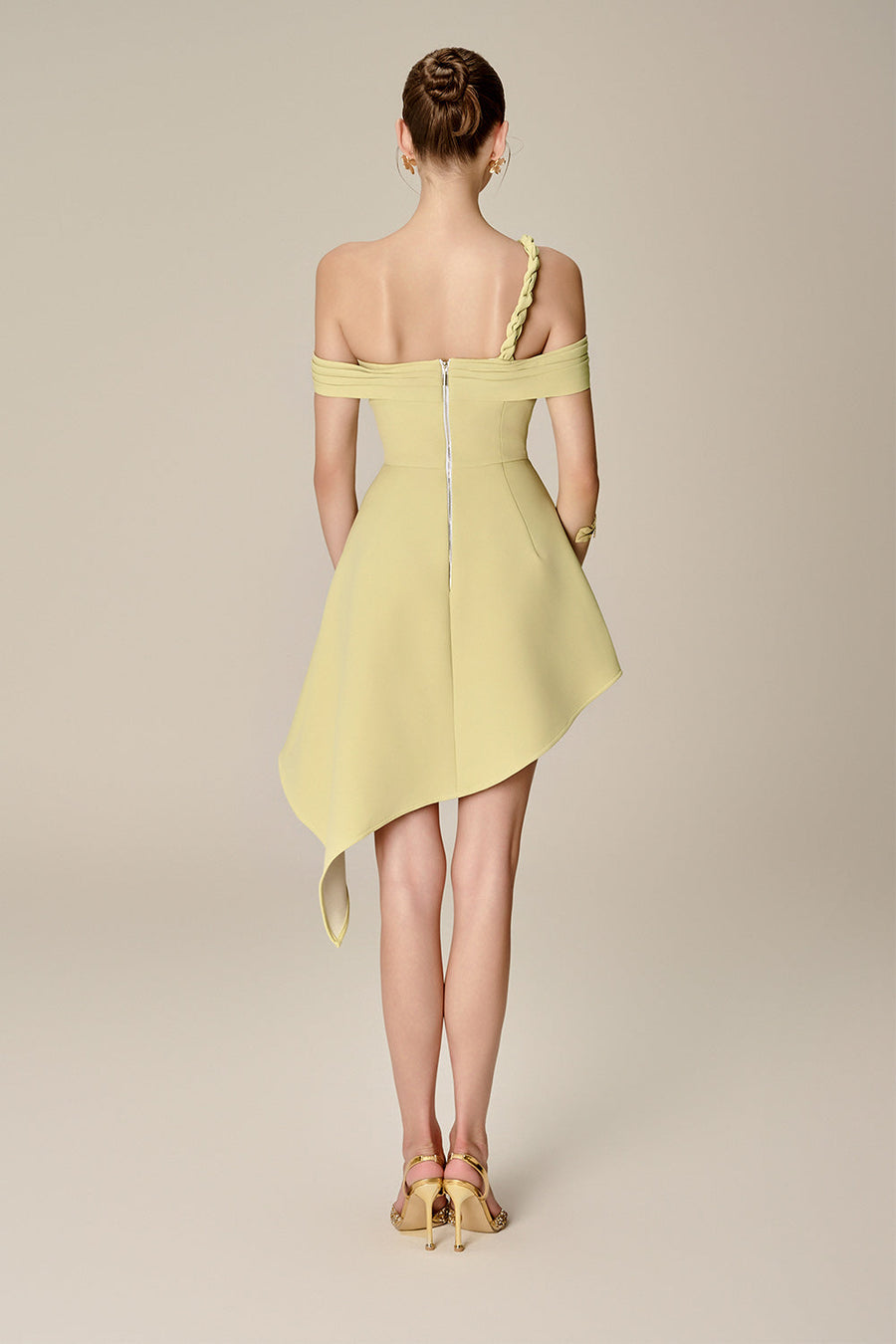Penna Asymmetric Off-Shoulder Kate Mini Dress Mini Dress NHAT VY