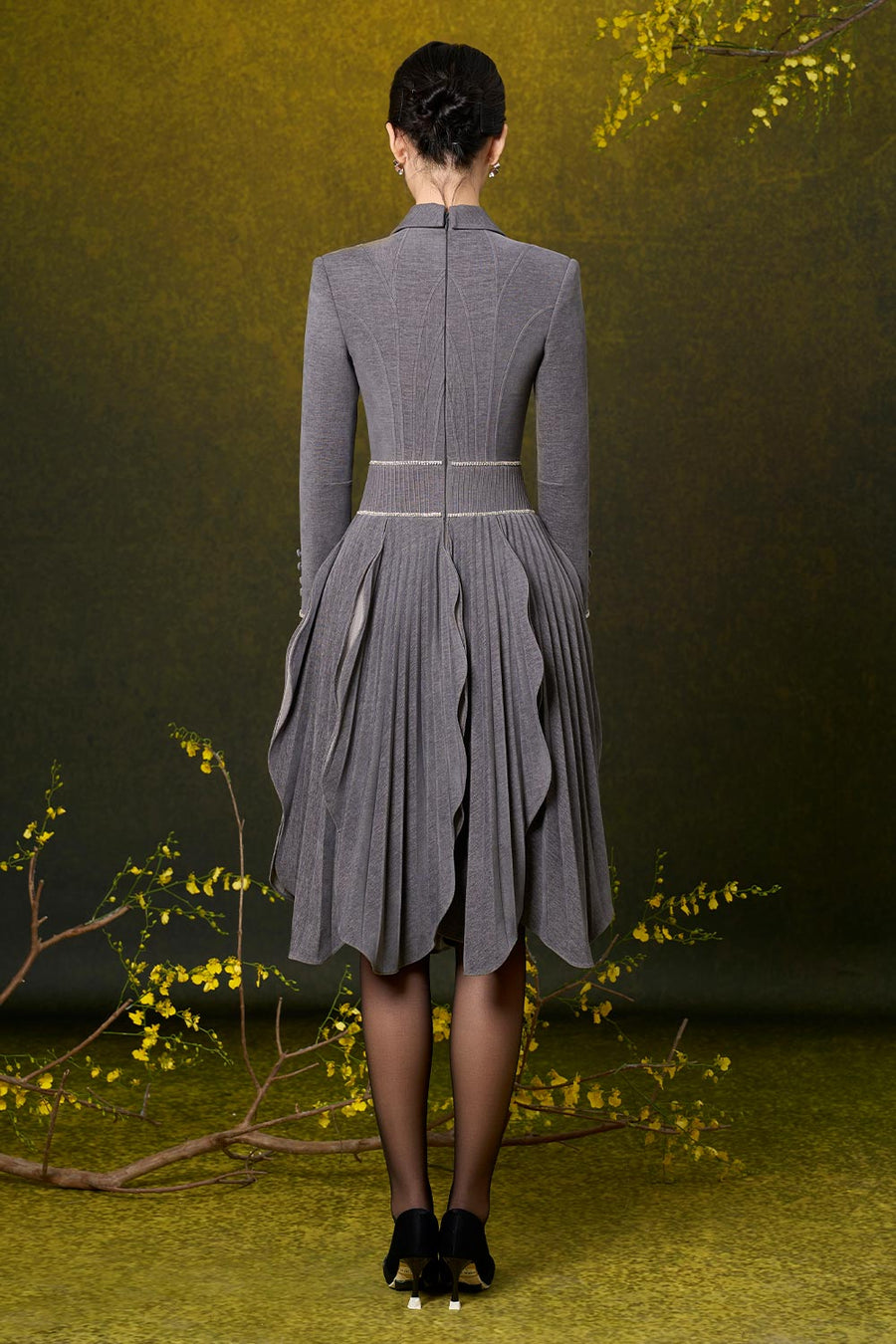 Anna A-line Ruffled Velvet Knee-length Dress 3