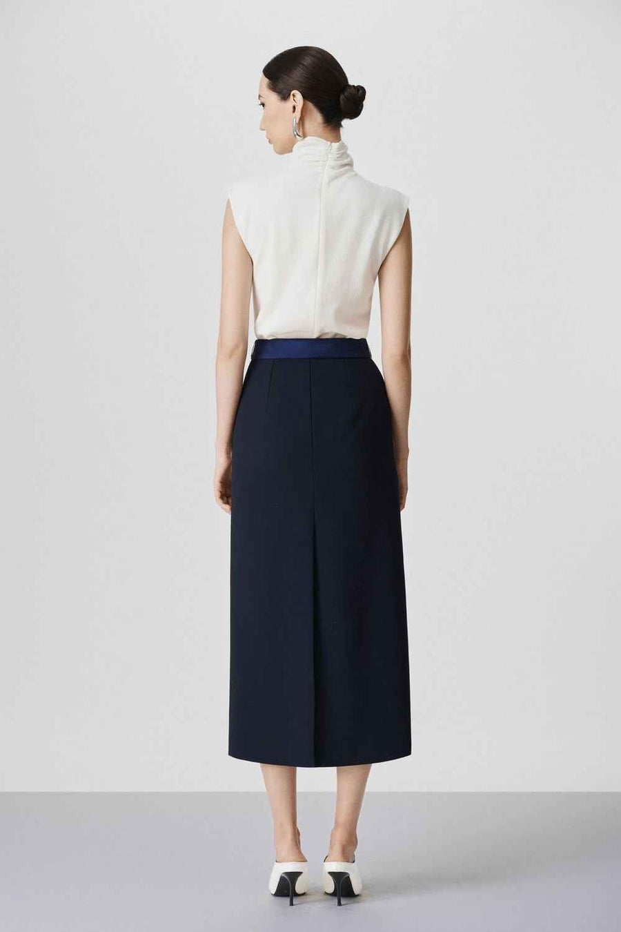 Estelle Pencil Bow Tie Wool Midi Skirt