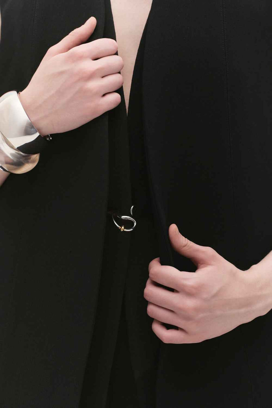 Rosalind V-Neck Twill Blazer