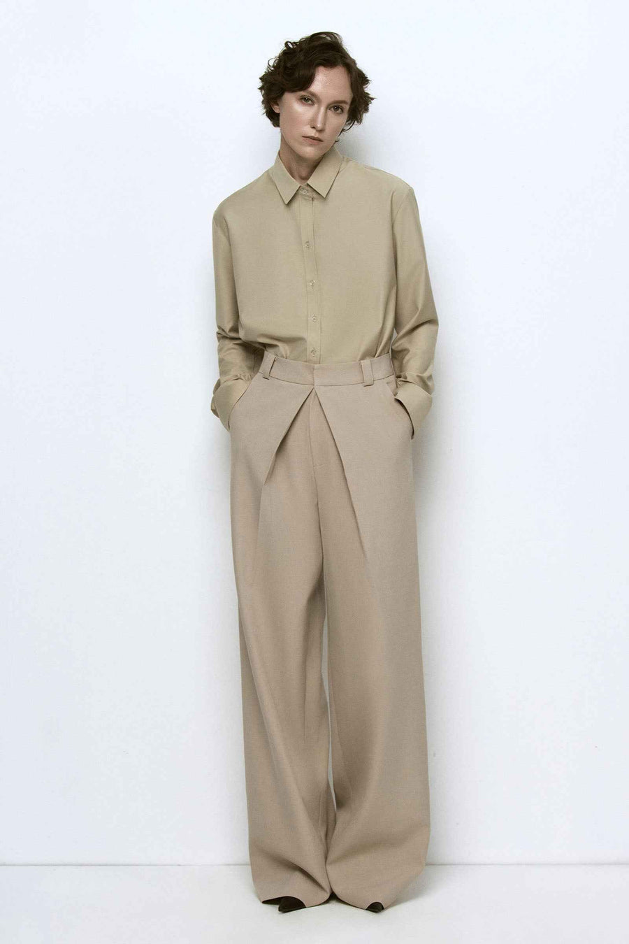 Runa Seam Pocket Pants