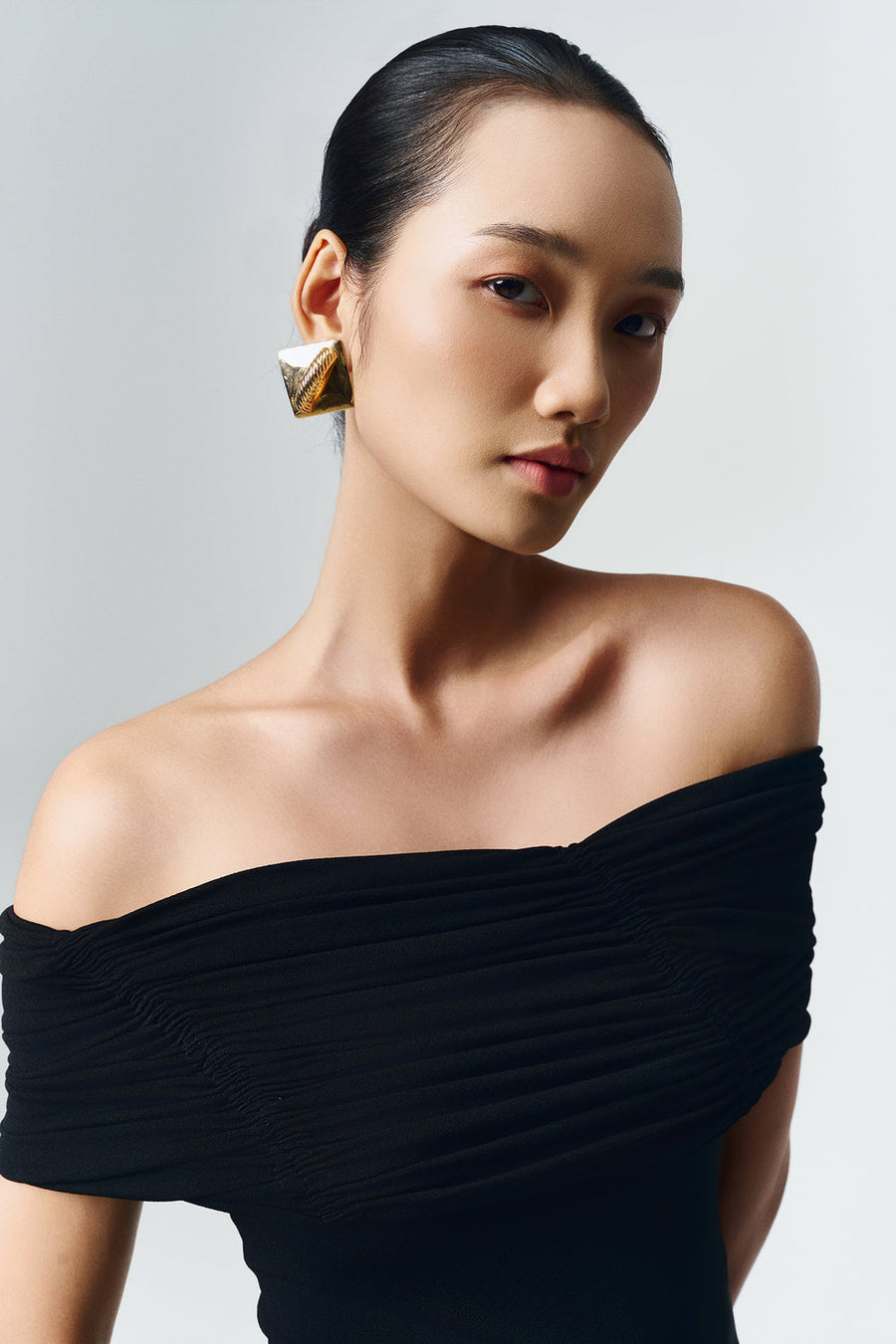 Silvera Off-Shoulder Gathering Maxi Dress 16