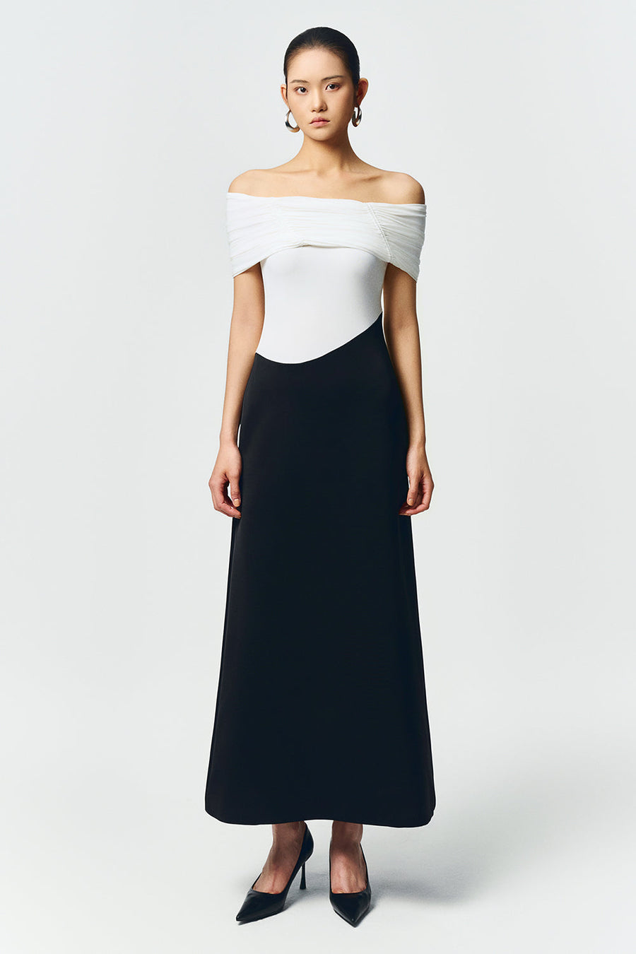 Silvera Off-Shoulder Gathering Maxi Dress 7