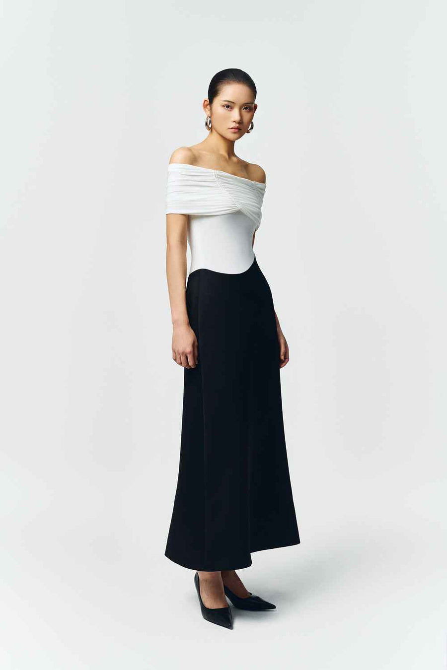 Silvera Off-Shoulder Gathering Maxi Dress