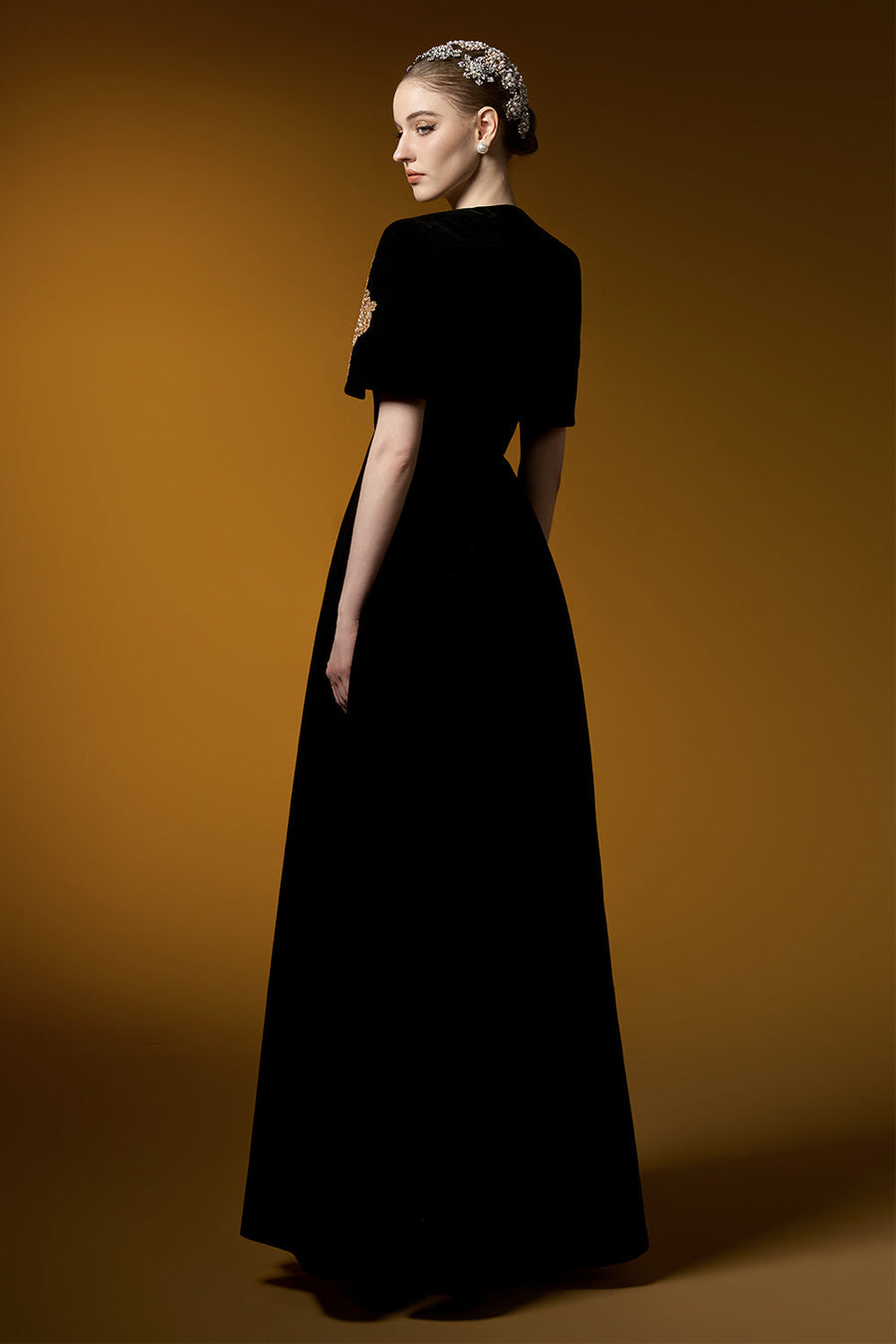 Crystal Ball Gown Embroidered Velvet Floor Length Set 4