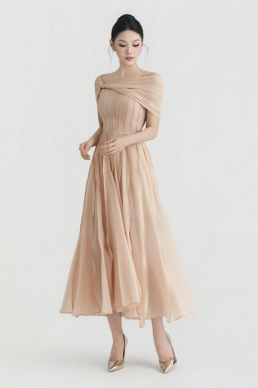 Avenor Pleated Midi Dress 4