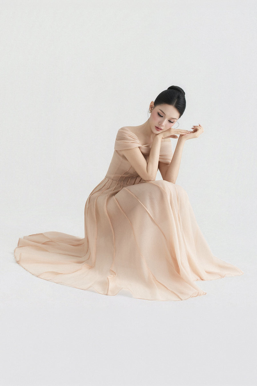 Avenor Pleated Midi Dress 3