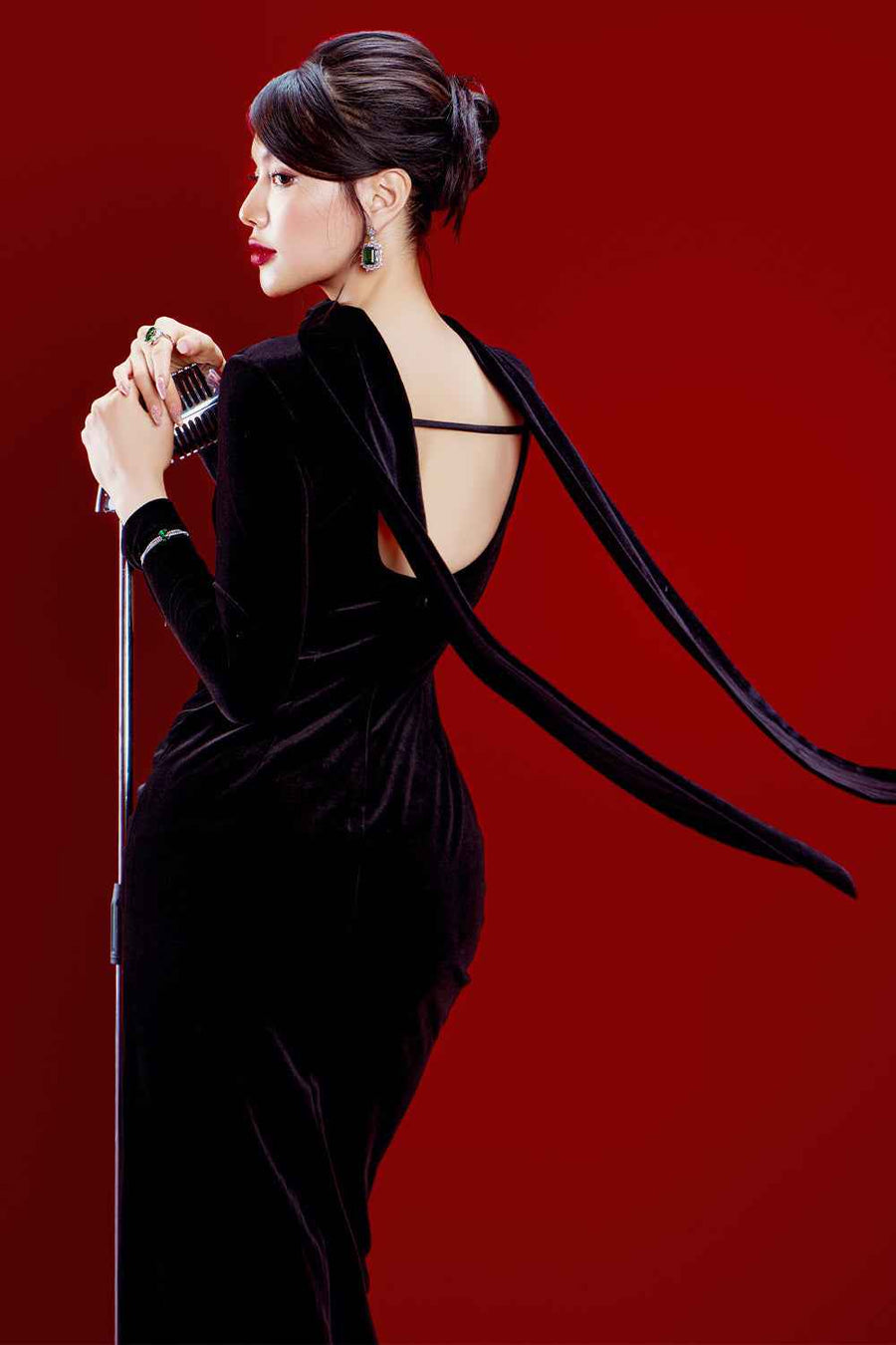Raggiana Slit Gathered Velvet Ankle Length Dress