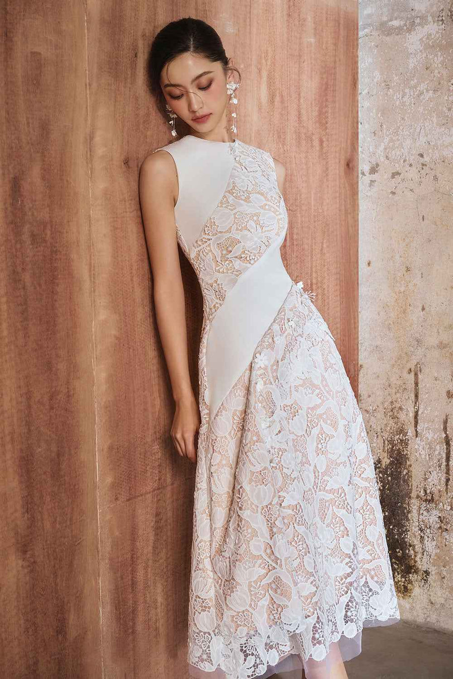Grande A-line Jewel Neck Lace Midi Dress