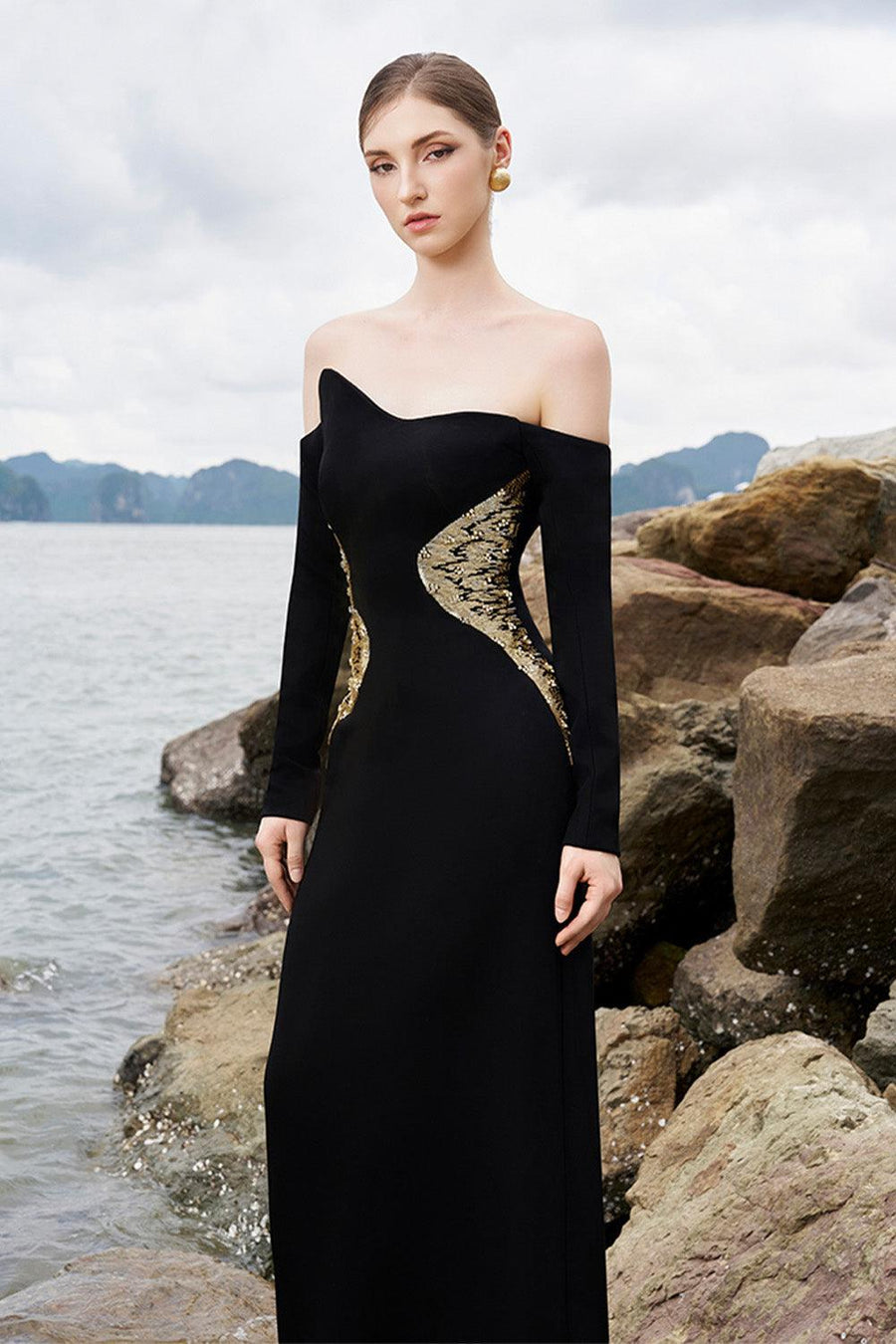 Hughes Sheath Curved Neck Crepe Floor Length Dress 4