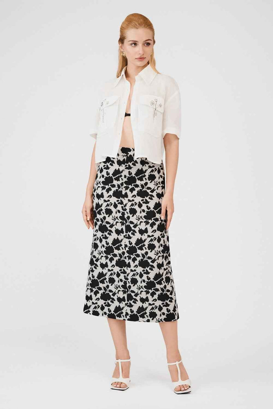 Adelynn Cropped Patch Pocket Linen Shirt
