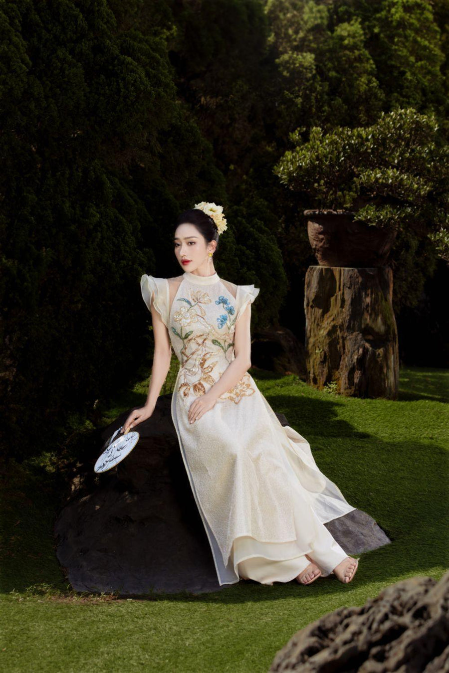 Ai Nhu Sheath Ruffle Sleeved Mesh Taffeta Floor Length Ao Dai Ao Dai Angeletta