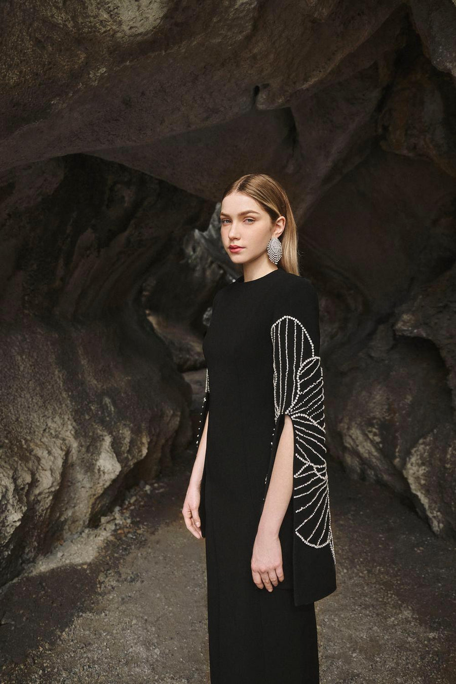 Alexa Sheath Split Sleeved Crepe Midi Dress Black Midi Dress TRACY STUDIO